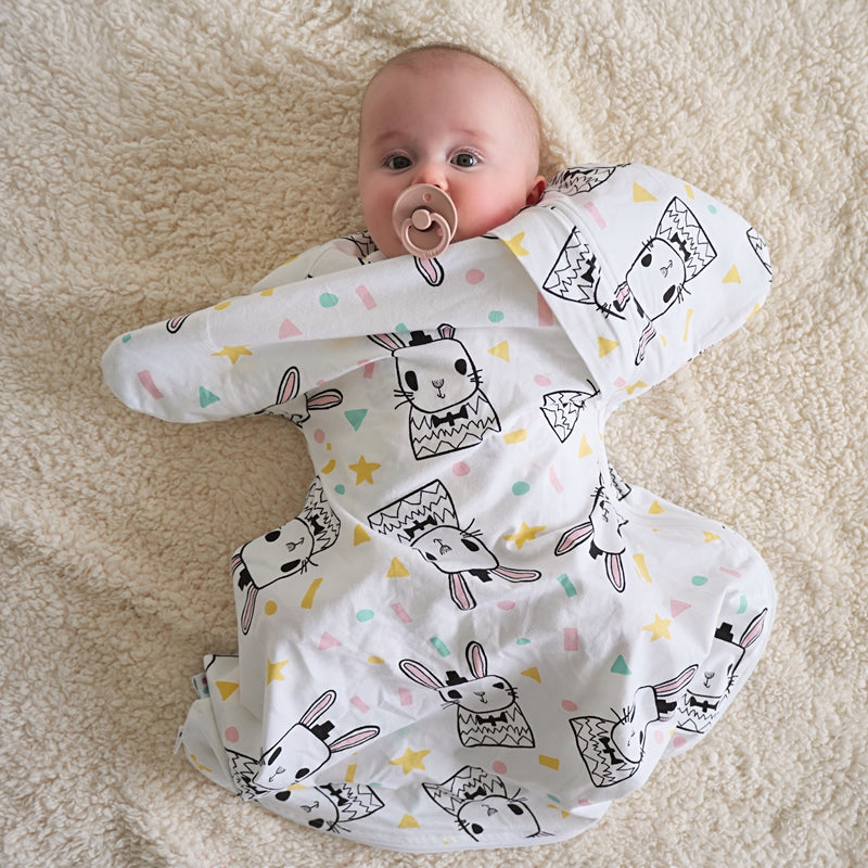 All Seasons (0.7 TOG) - Sleepy Hugs Extra-Wide Sack (Fits Hip Harness) - Some Bunny Loves You