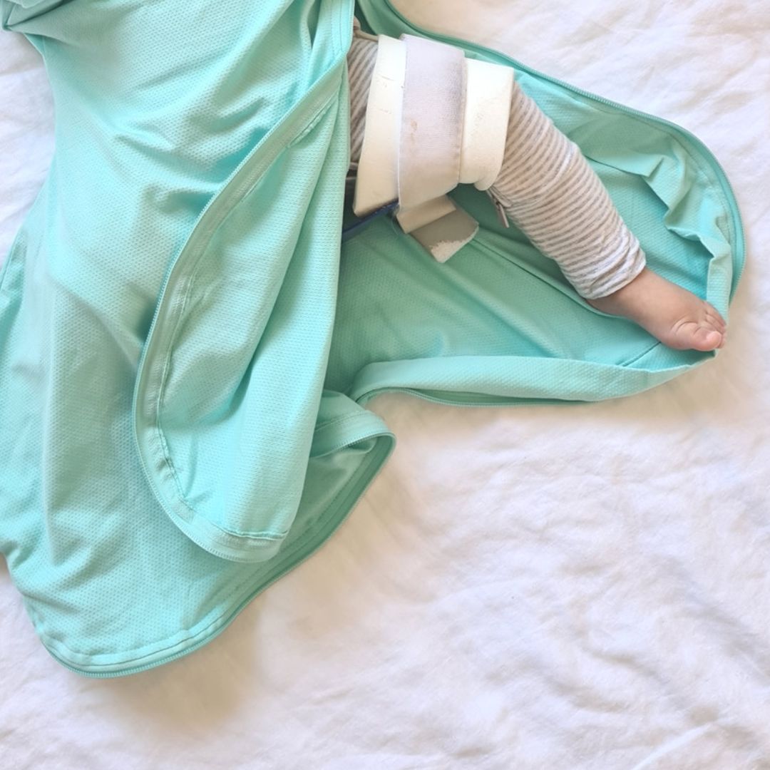 Summer (0.4 TOG) - Hands In & Out Extra-Wide Sack (Fits Hip Harness) 'Cool' - Cool Mint